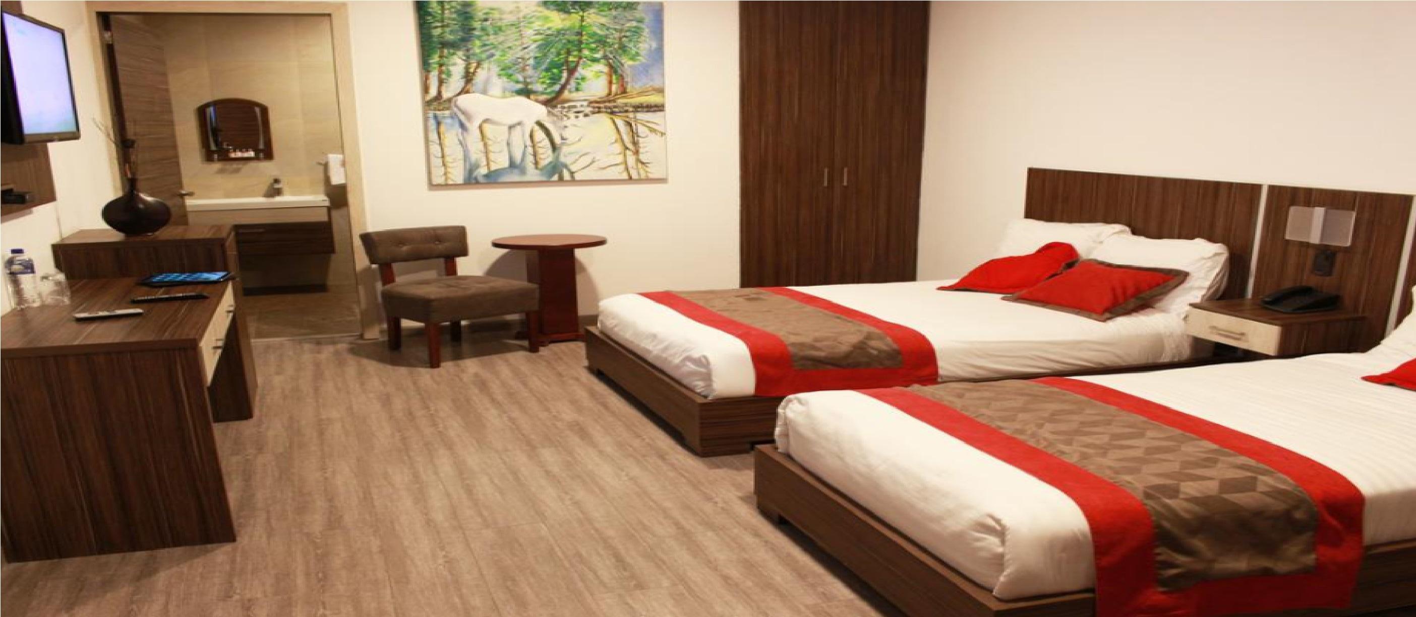 Hotel Santiago De Compostella Suites クエンカ エクステリア 写真