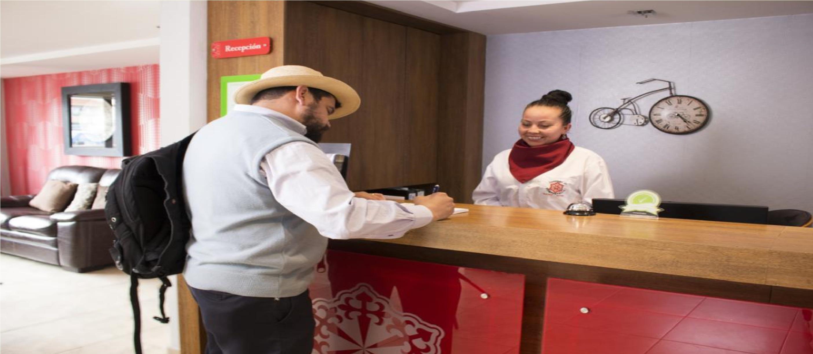 Hotel Santiago De Compostella Suites クエンカ エクステリア 写真