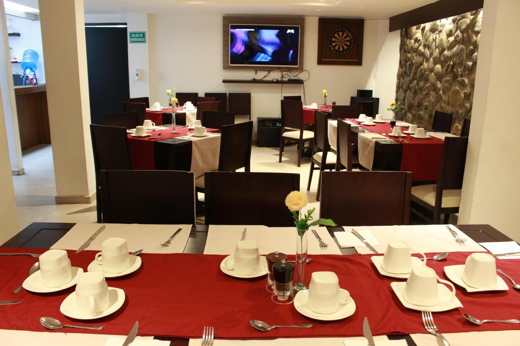 Hotel Santiago De Compostella Suites クエンカ エクステリア 写真
