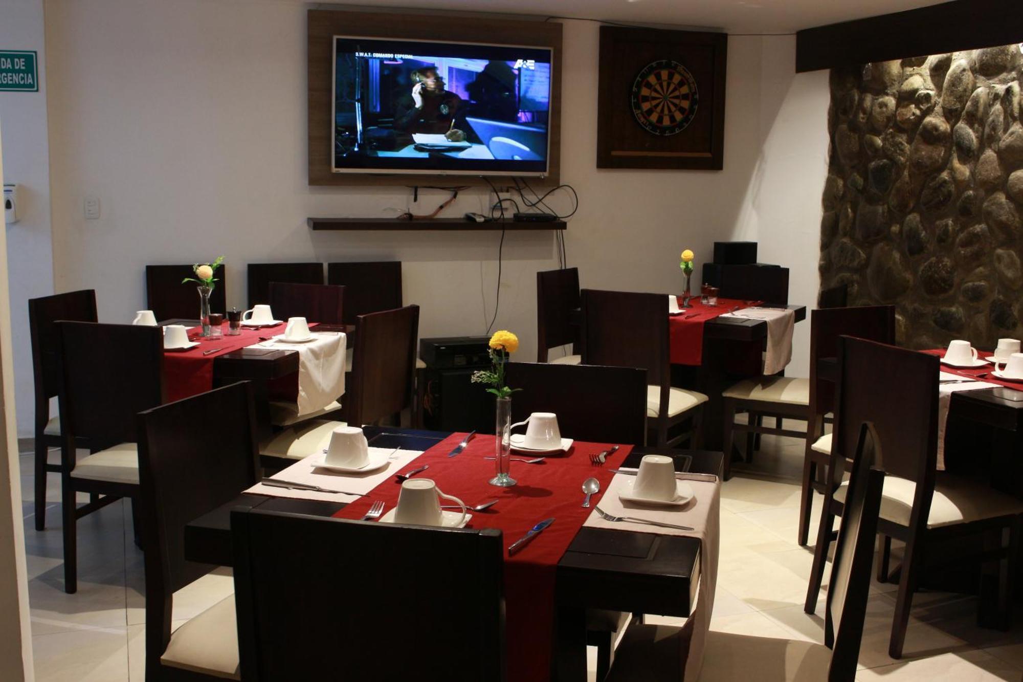 Hotel Santiago De Compostella Suites クエンカ エクステリア 写真